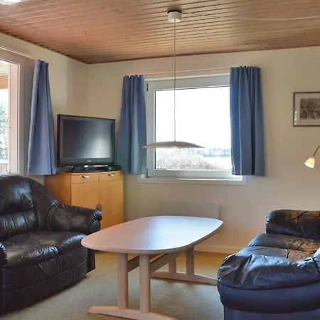 2 Bedroom Cozy In Romo Holiday home Romo Kirkeby